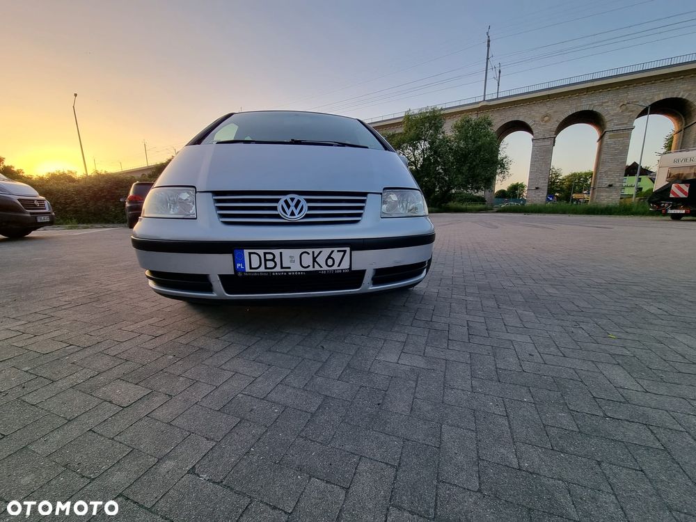 Volkswagen Sharan 1.9 TDI Comfortline Tiptr - 3