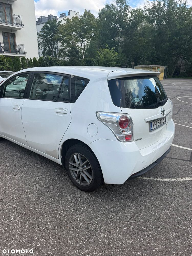 Toyota Verso 1.6 - 12