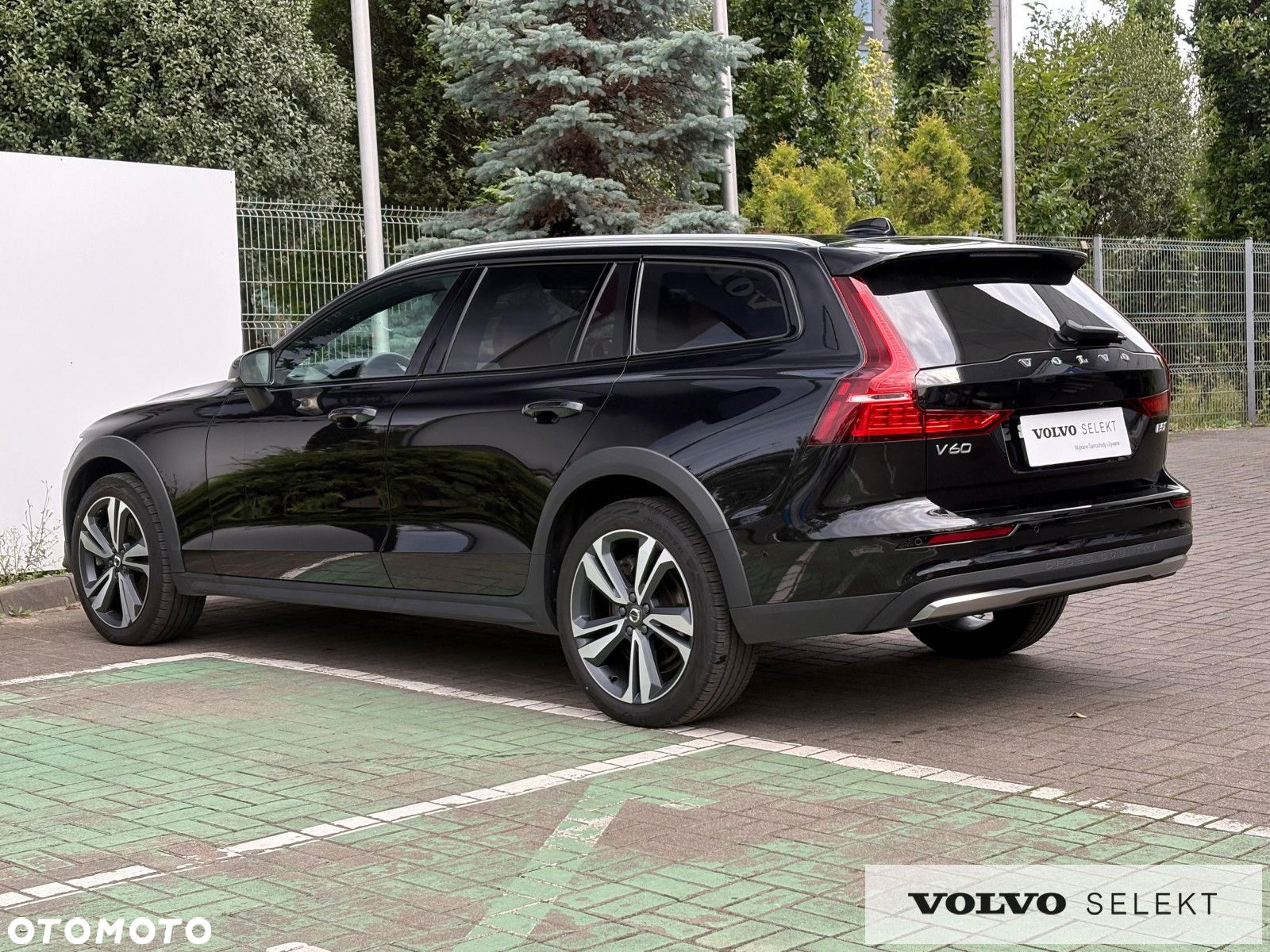 Volvo V60 Cross Country - 6