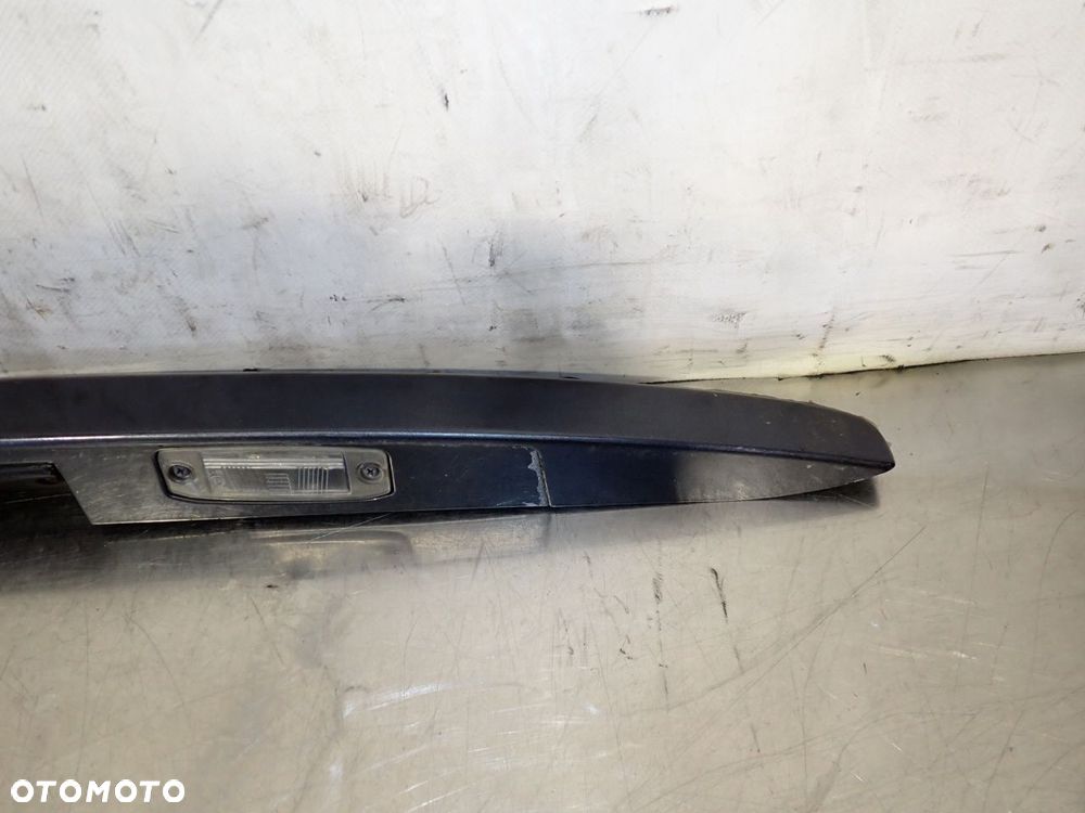 BLENDA KLAPY BAGAŻNIKA KIA CEED - 2