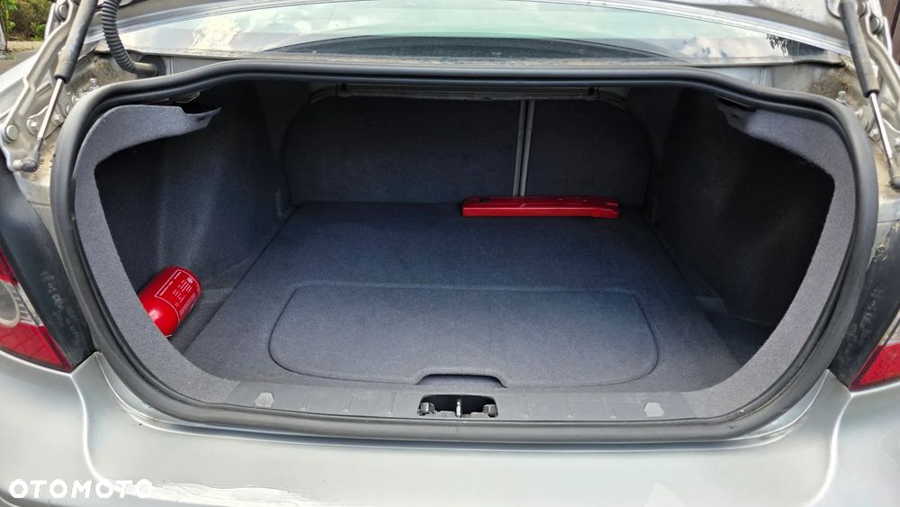Volvo S40 1.8 - 16