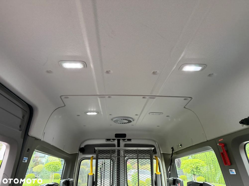 Volkswagen Crafter - 27