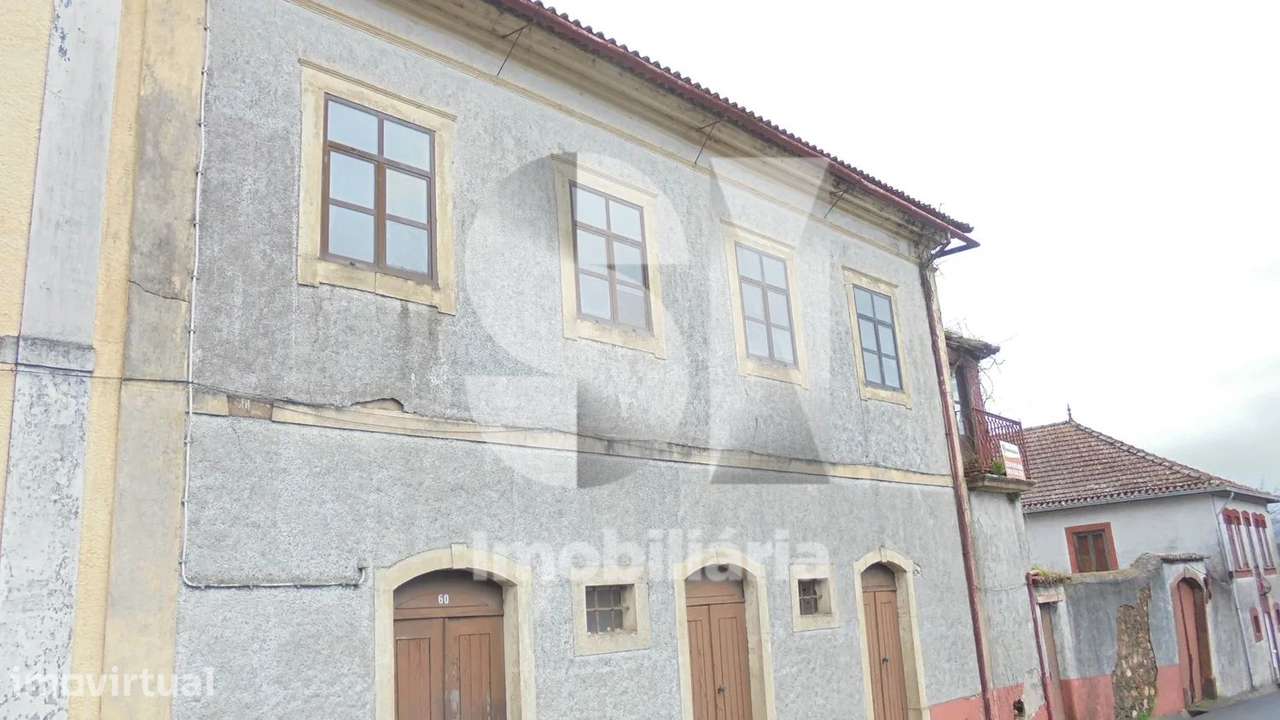 Moradia T4 / Vila Nova de Poiares - Grande imagem: 3/38