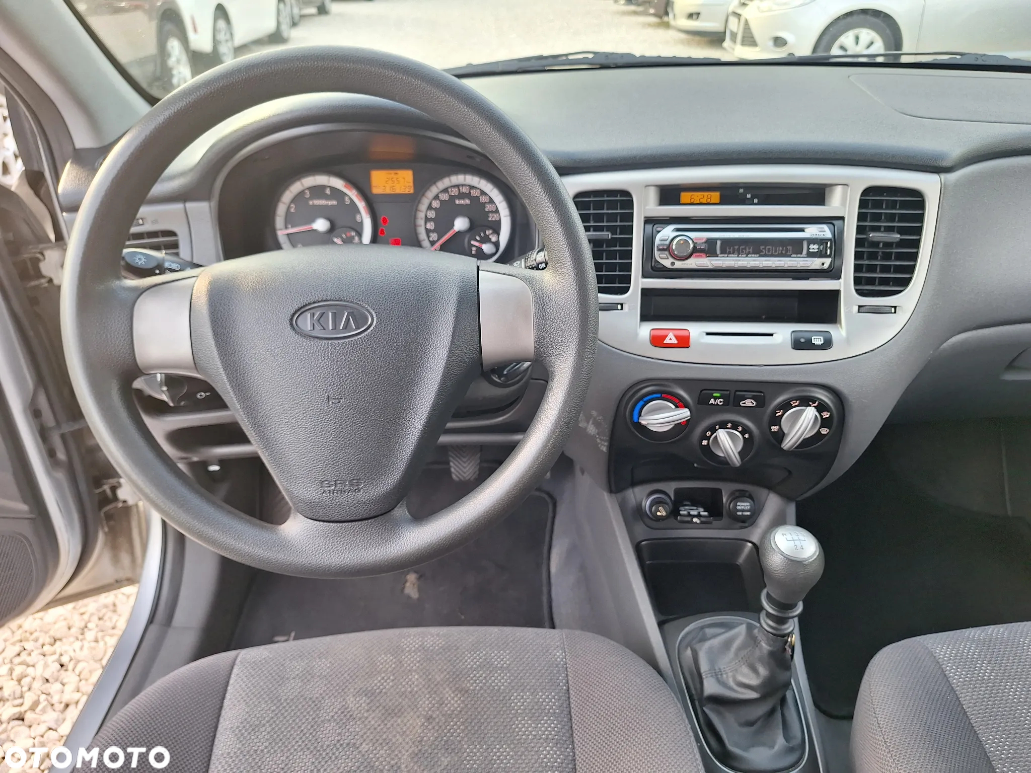 Kia Rio 1.5 CRDi Comfort - 18