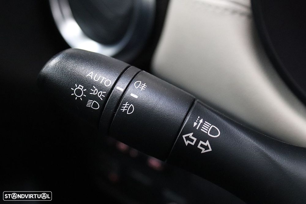 Nissan Micra 1.0 IG-T N-Design Black - 15