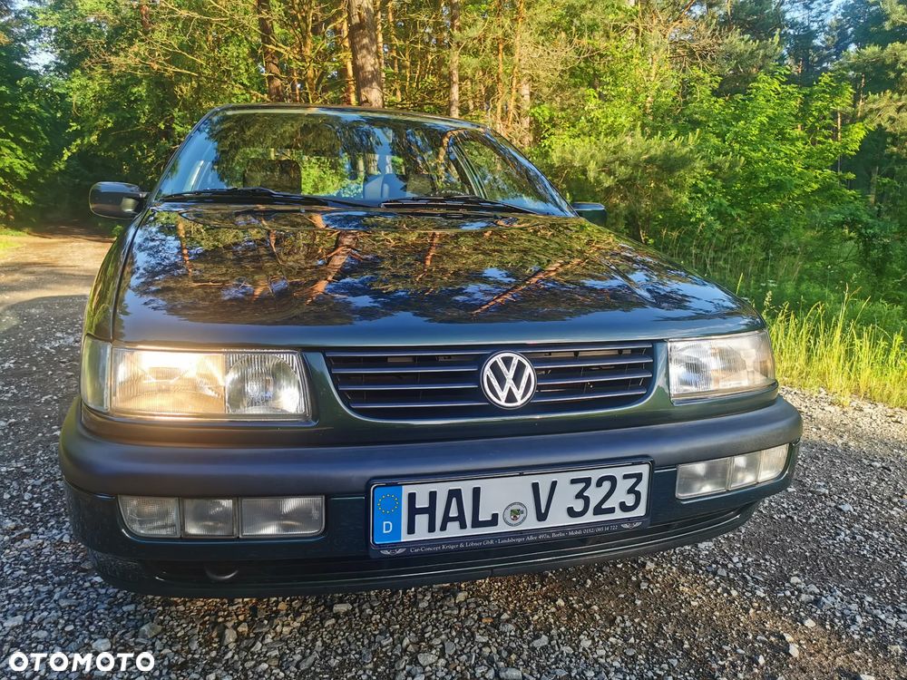 Volkswagen Passat 1.8 GL - 16