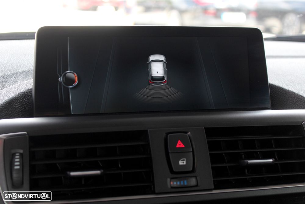 BMW 116 d Aut. Sport Line - 12