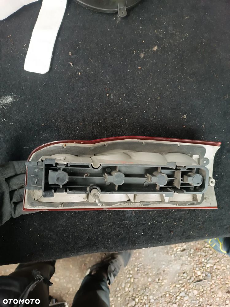 LAMPA TYLNA PRAWA FORD TRANSIT MK7 06-14 EU - 2