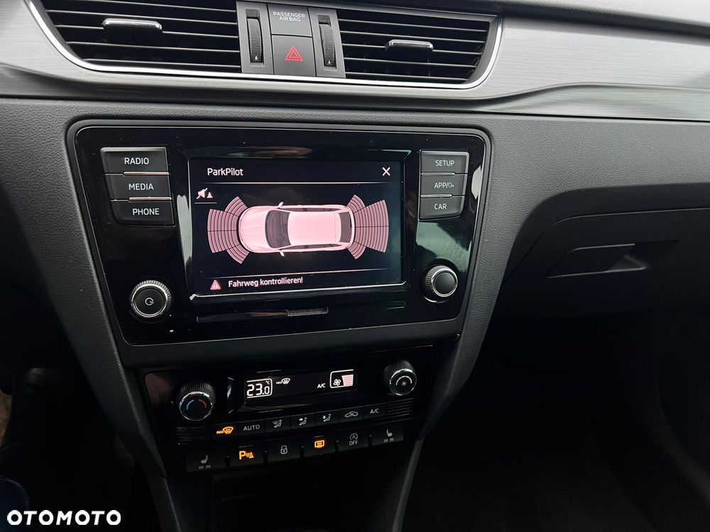 Skoda RAPID 1.4 TSI DSG Clever - 14