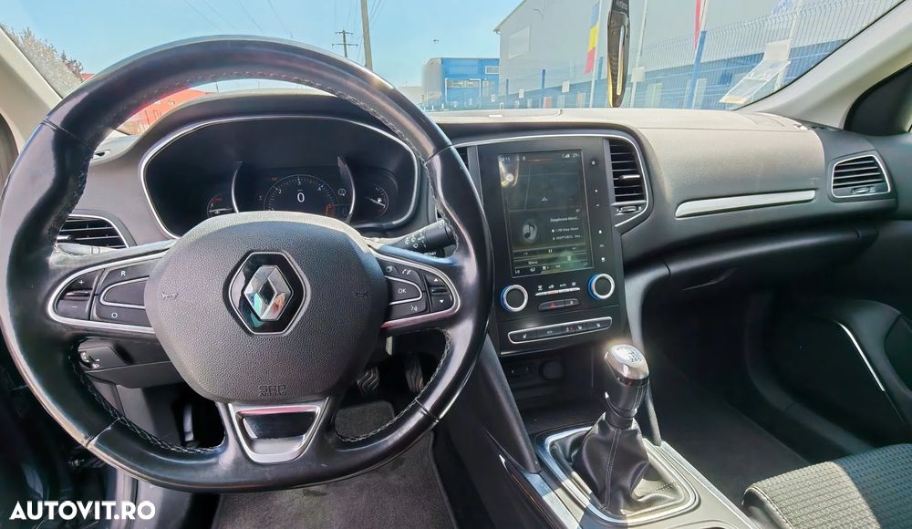 Renault Megane ENERGY dCi 130 BOSE EDITION - 11