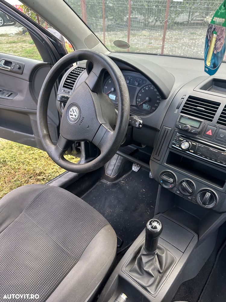 Volkswagen Polo - 11
