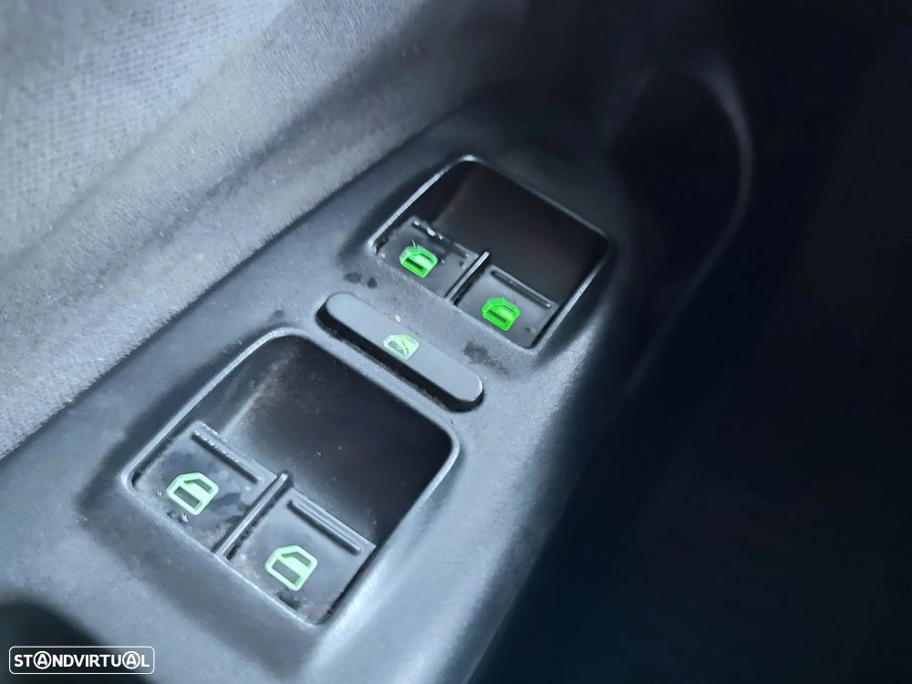 Skoda Octavia 1.6 TDI Ambiente - 18