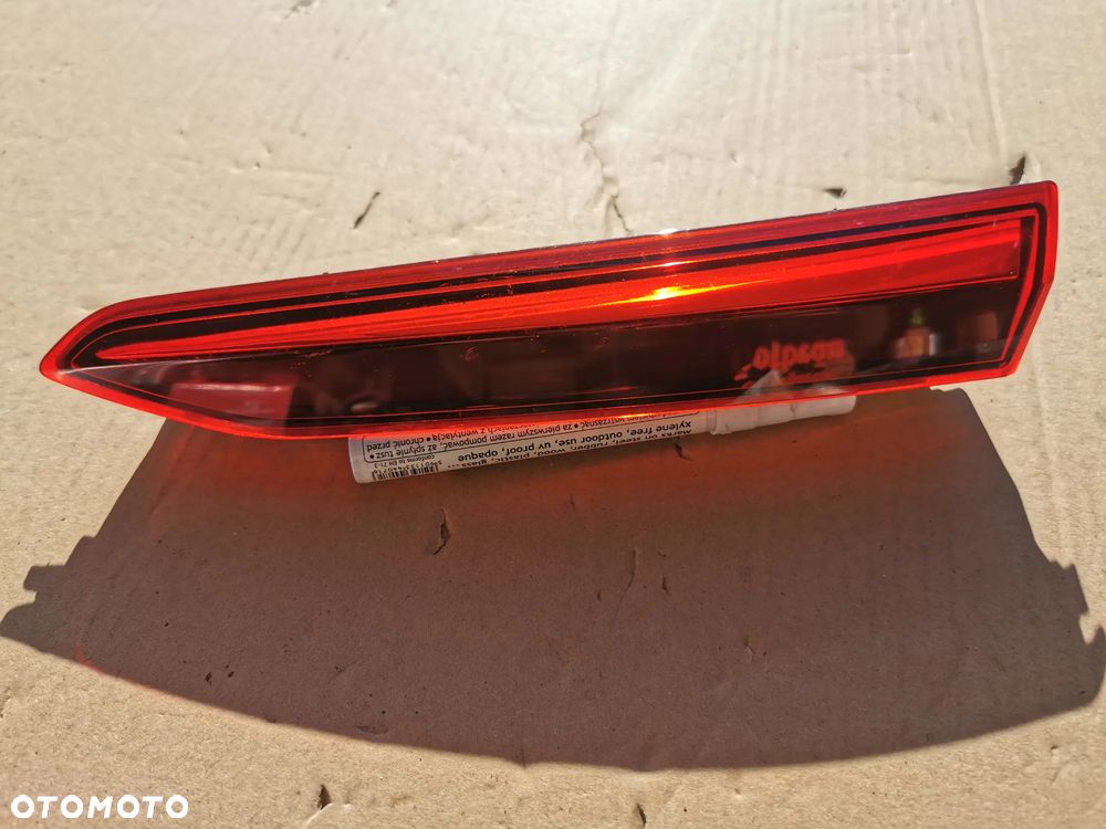 VW ID.3 ID3 Lampa prawy tył tylna prawa w zderzak lampka odblask