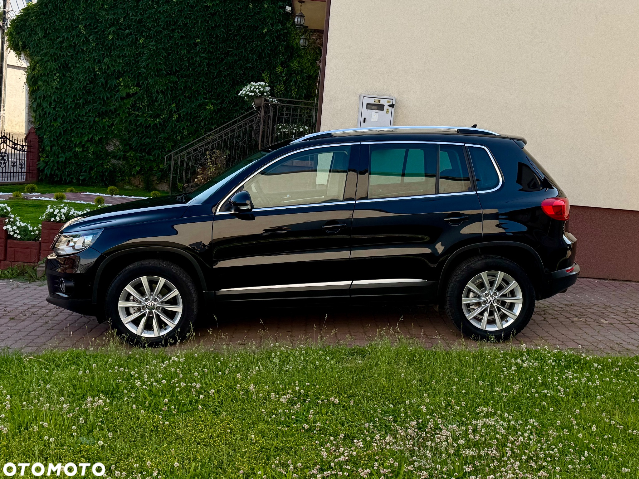 Volkswagen Tiguan 2.0 TDI DPF 4Motion BlueMotion Technology Sport & Style - 2