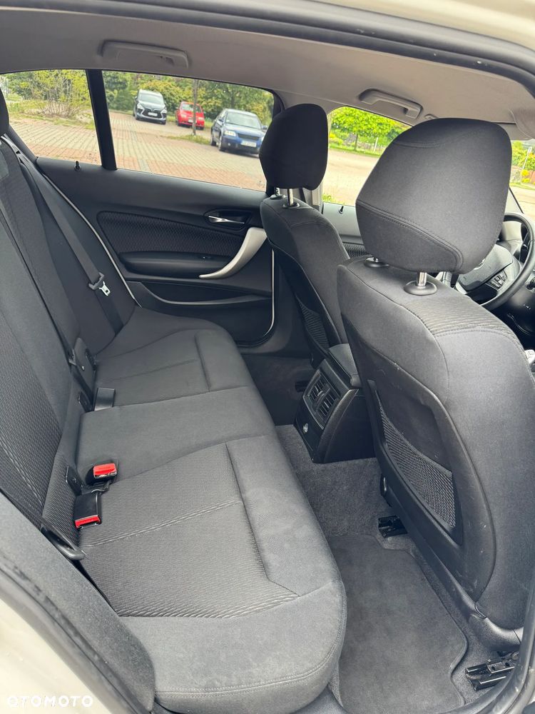 BMW Seria 1 118i - 10