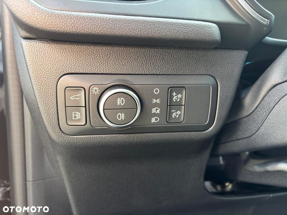 Ford Kuga - 18