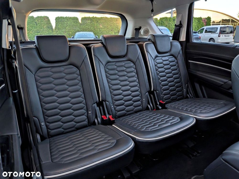 Ford S-Max - 13