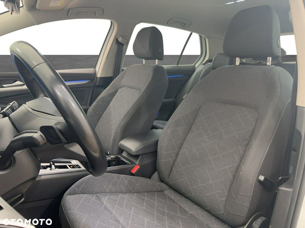 Volkswagen Golf - 16