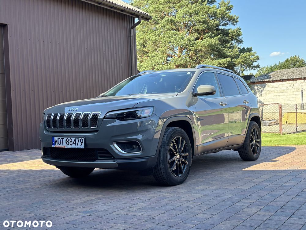 Jeep Cherokee - 1