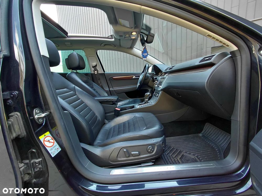 Volkswagen Passat - 29