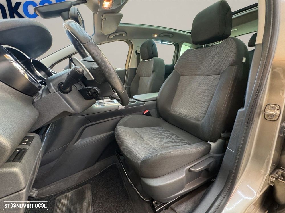 Peugeot 3008 1.6 HDi Executive CMP6 - 17