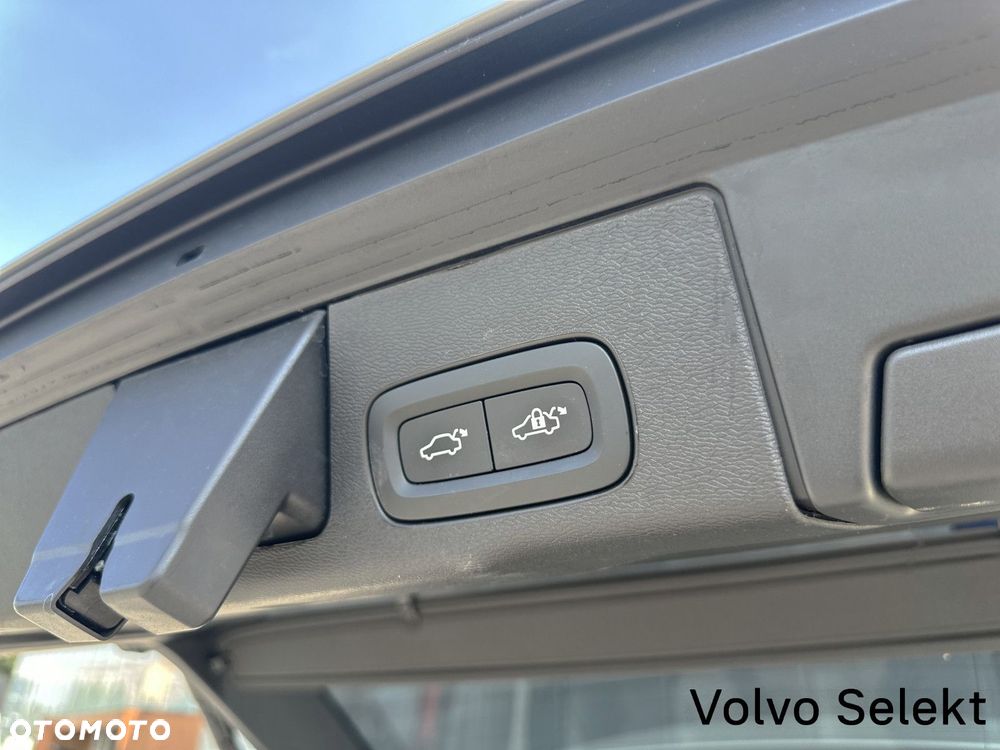 Volvo XC 60 - 32