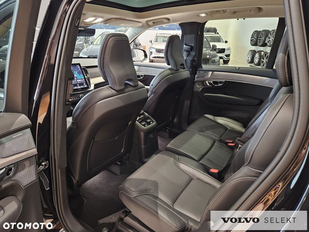 Volvo XC 90 - 31