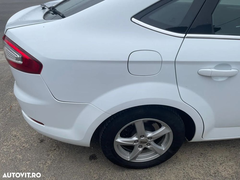 Ford Mondeo 2.0 TDCI Aut. Business Edition - 11