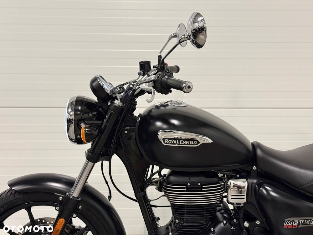 Royal Enfield Meteor - 25