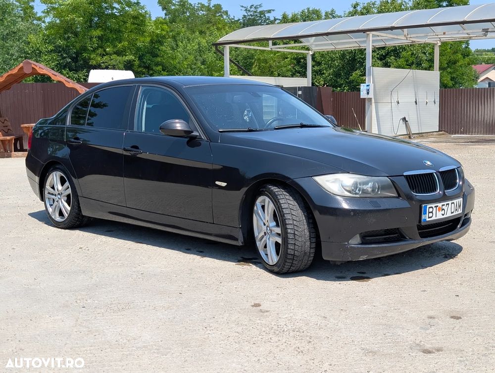 BMW Seria 3 320i - 4