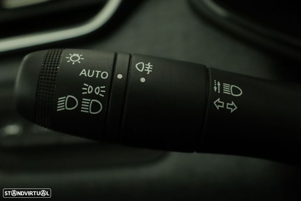 Mitsubishi Colt 1.0 MPI-T Invite - 16