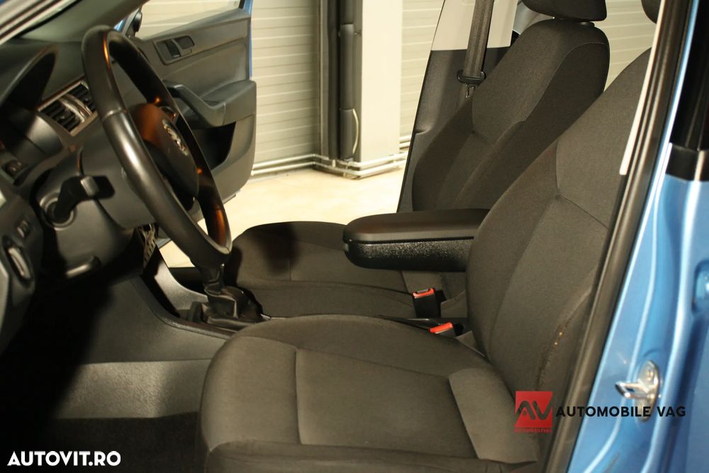 Skoda RAPID 1.6 TDI Edition Green tec - 17