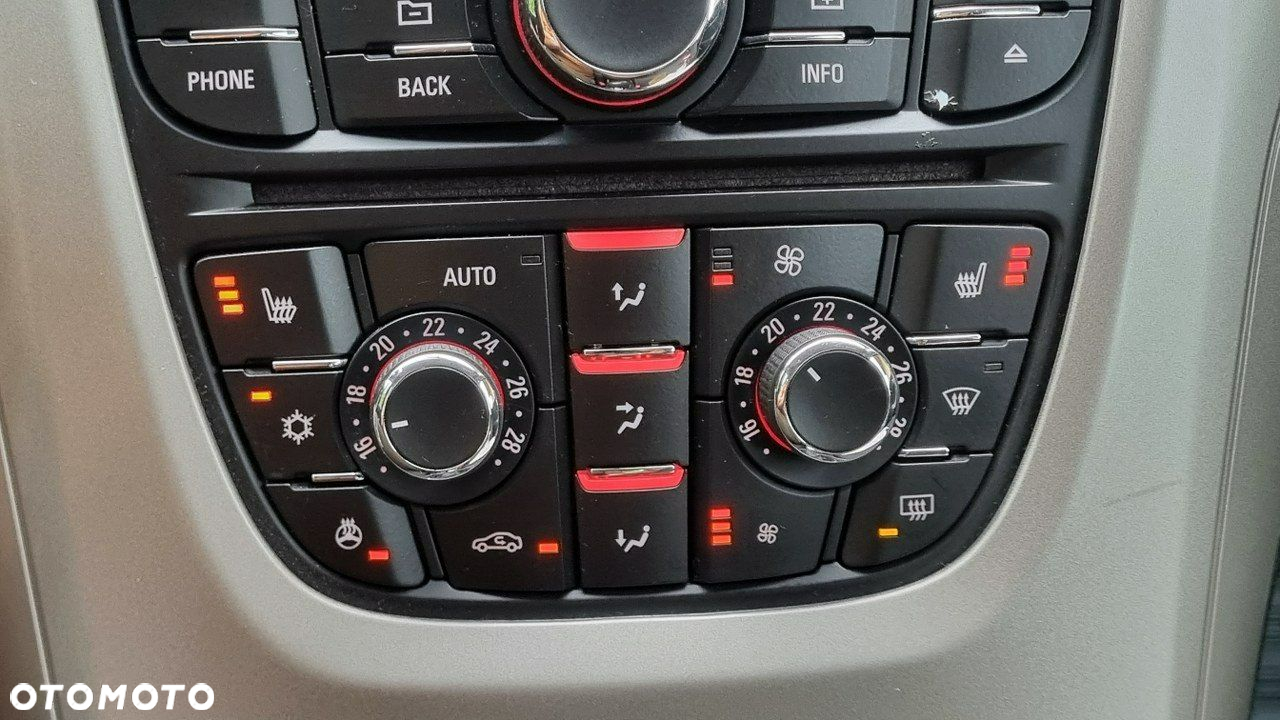Opel Astra - 14