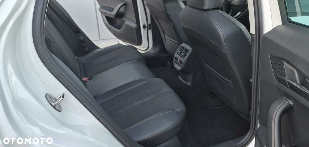 Cupra Formentor 1.4 e-Hybrid DSG Priority - 31