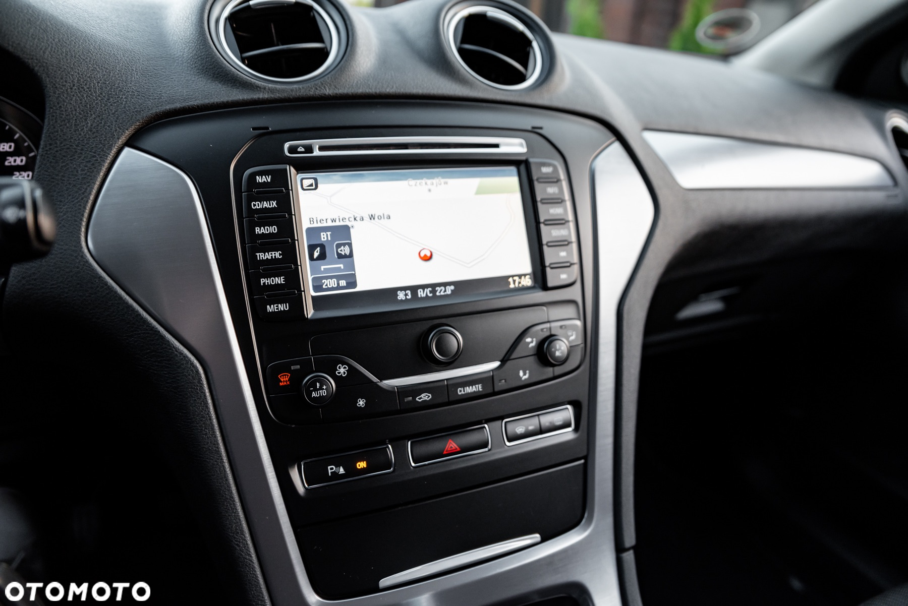Ford Mondeo 2.0 TDCi Trend - 30