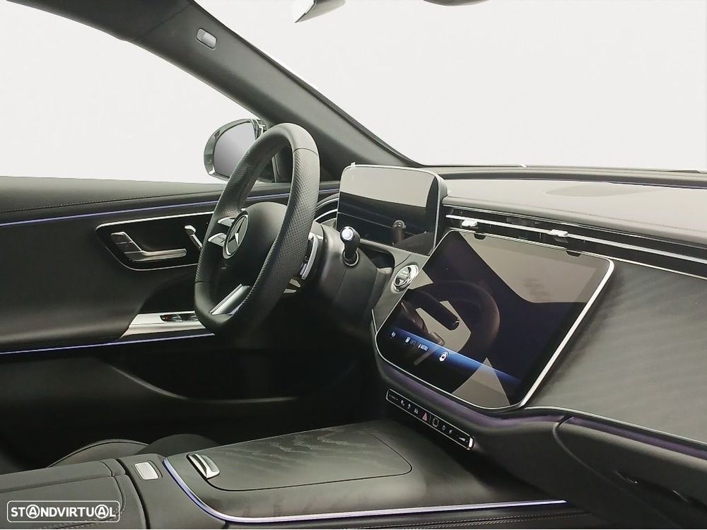 Mercedes-Benz E 300 - 12