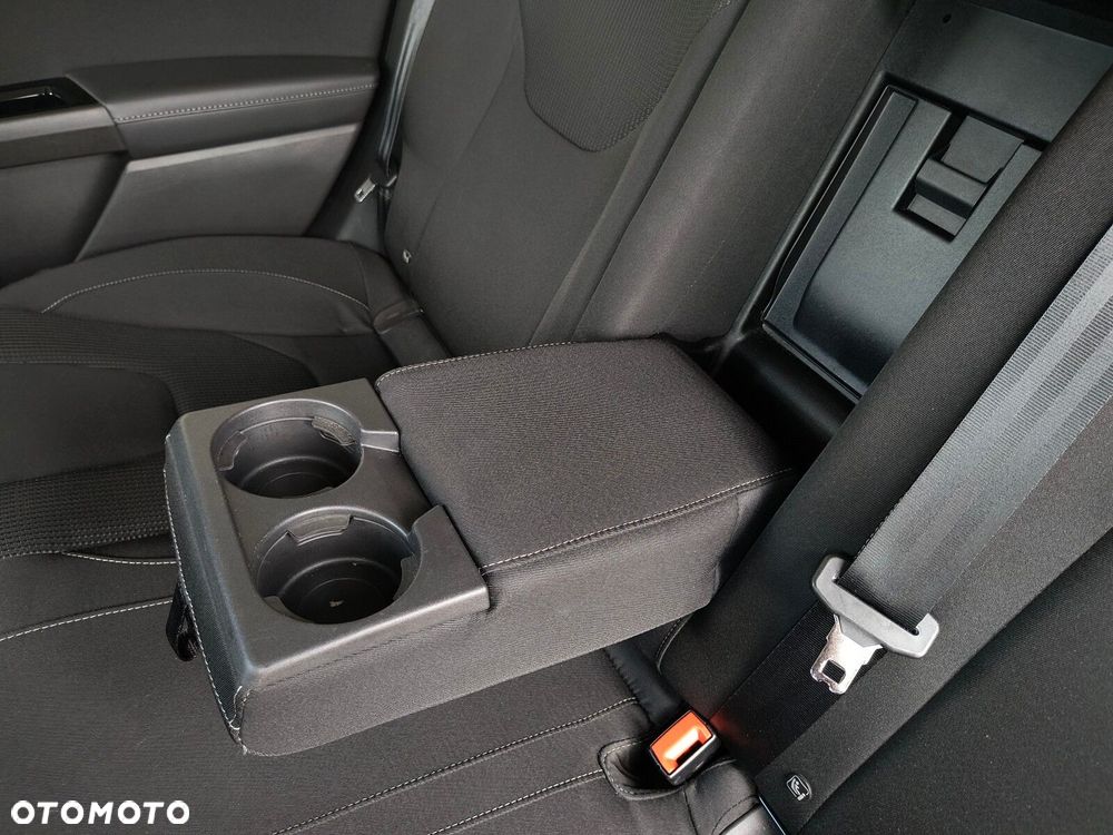 Ford Mondeo - 28
