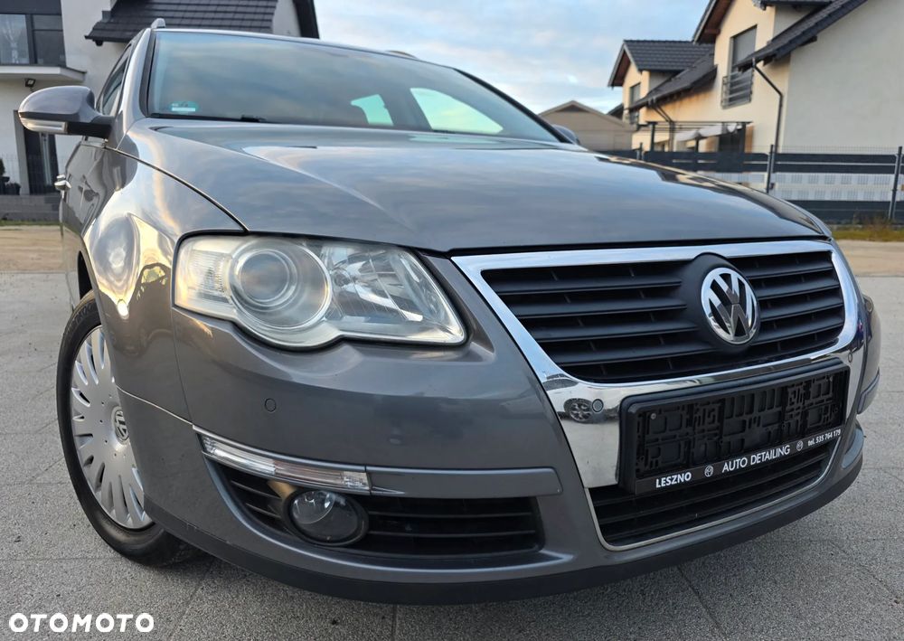 Volkswagen Passat 2.0 TDI DPF BlueMotion Technology Sportline - 1