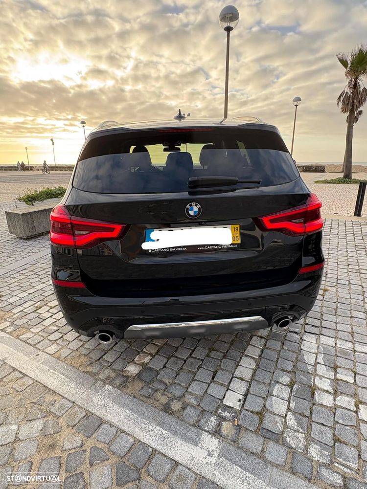 BMW X3 20 d xDrive Line Luxury - 2