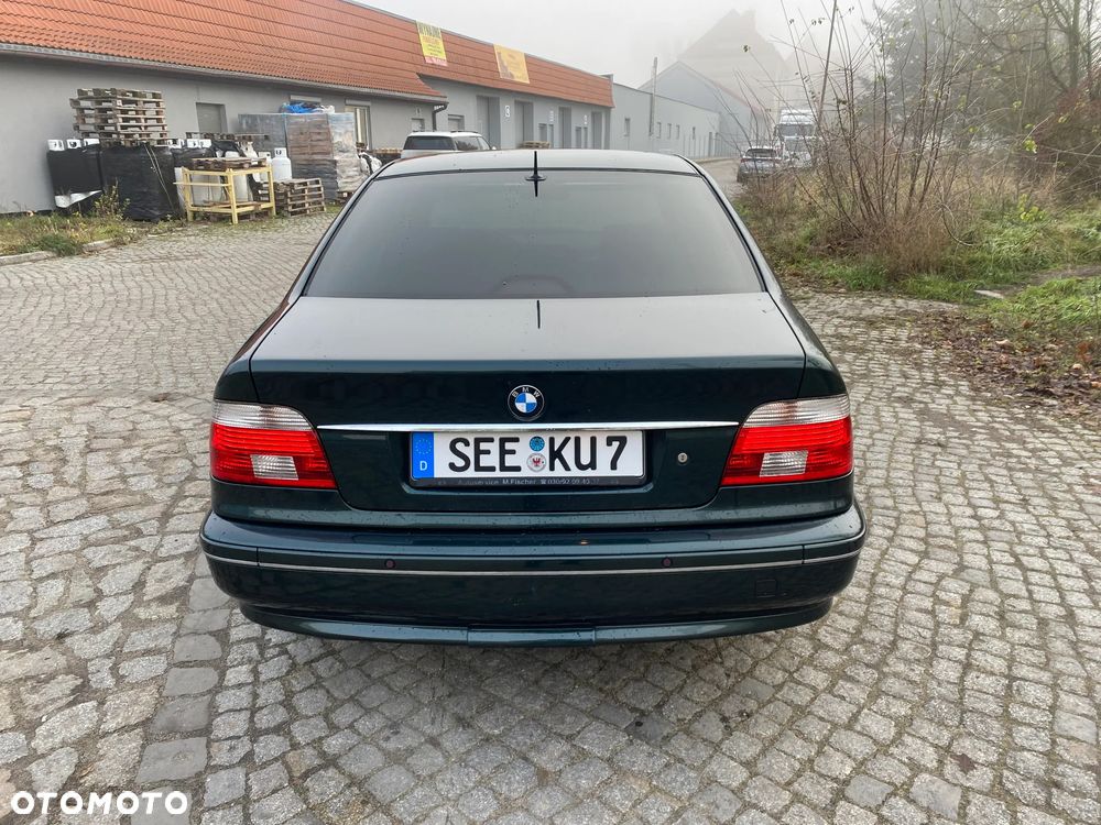 BMW Seria 5 525i - 10