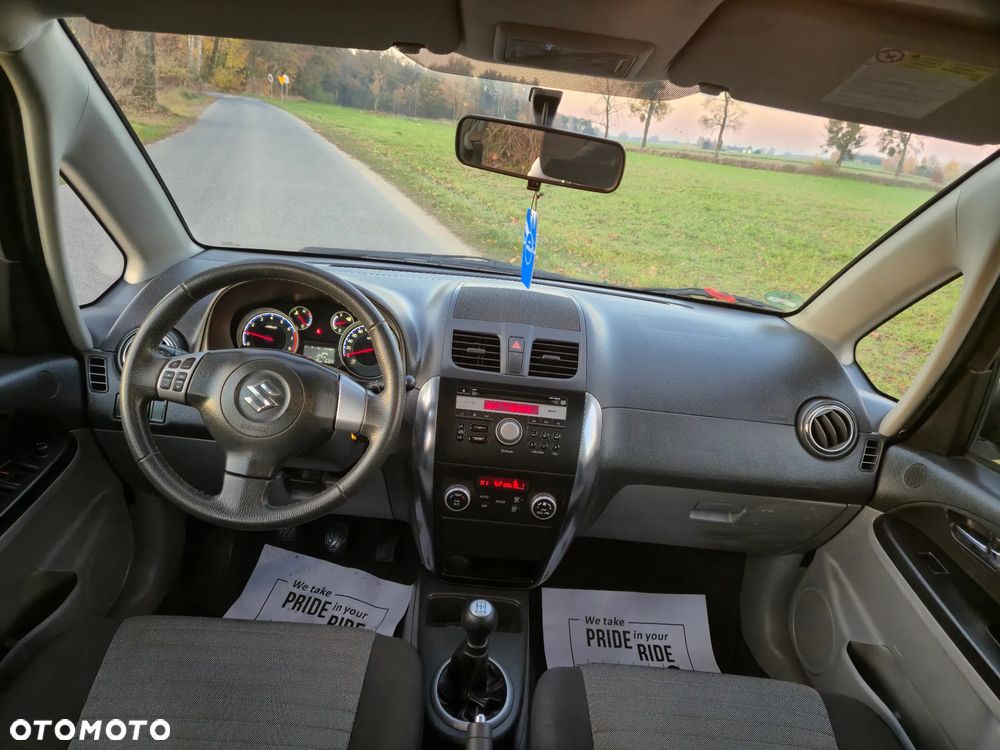 Suzuki SX4 1.6 Premium - 6