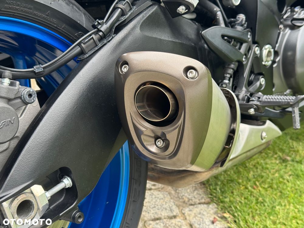 Suzuki GSX 1000 - 8