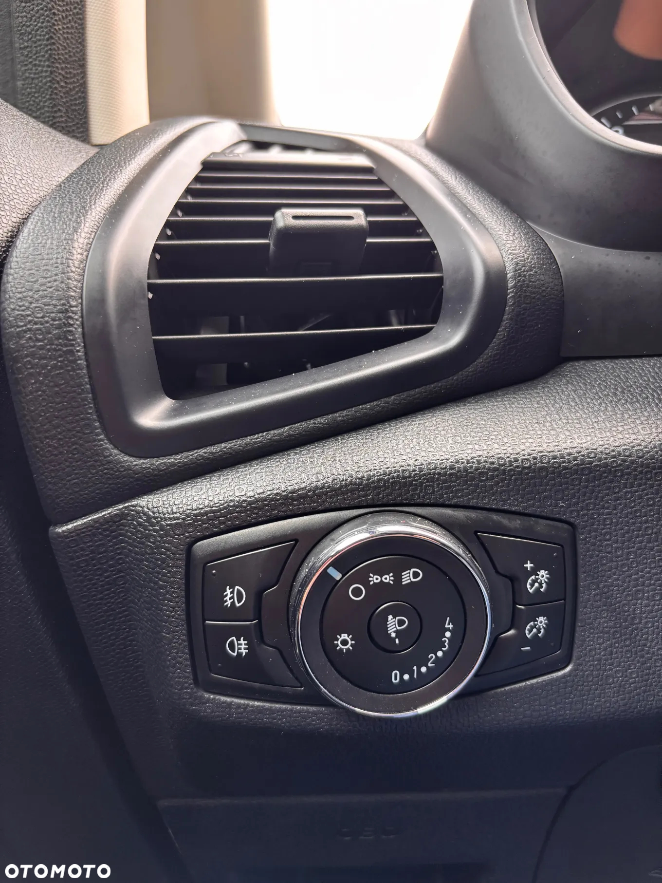 Ford EcoSport 1.0 EcoBoost COOL&CONNECT - 34