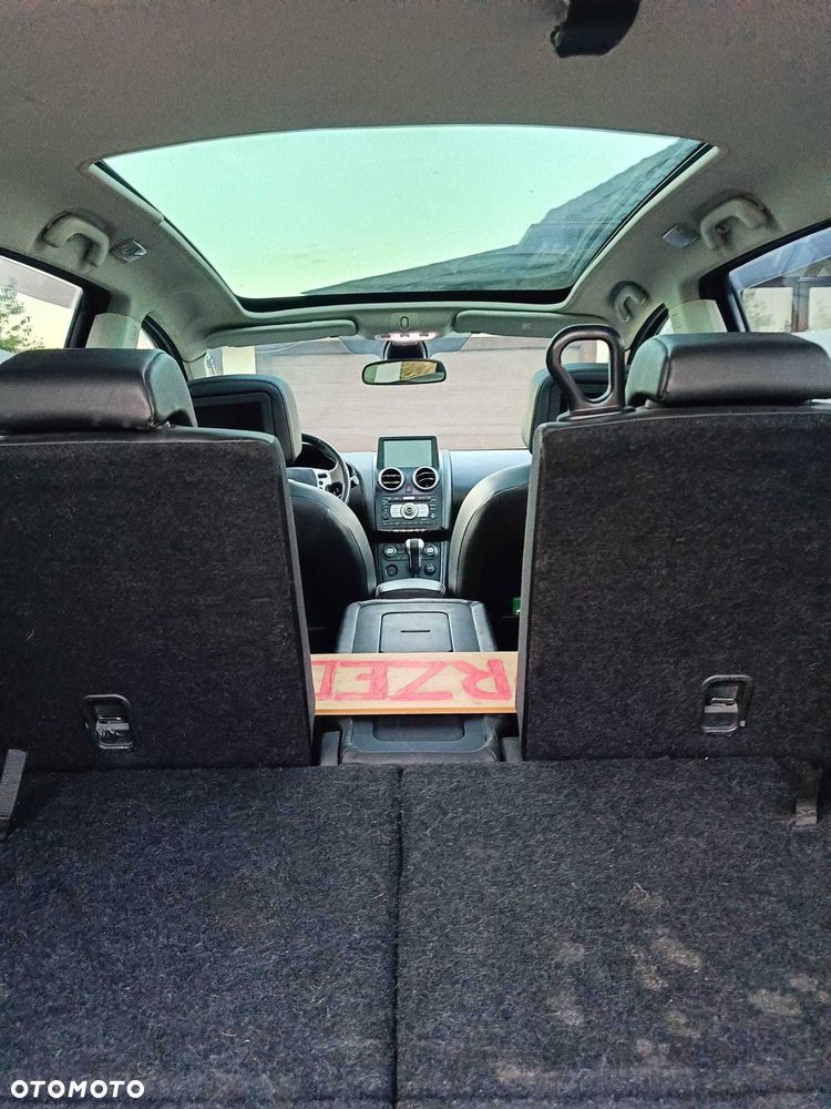 Nissan Qashqai+2 - 5
