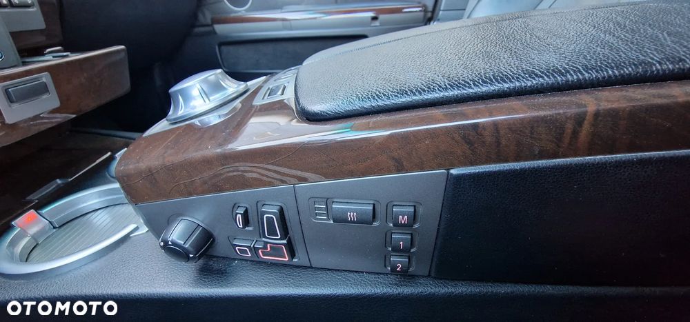 BMW Seria 7 745i L - 20