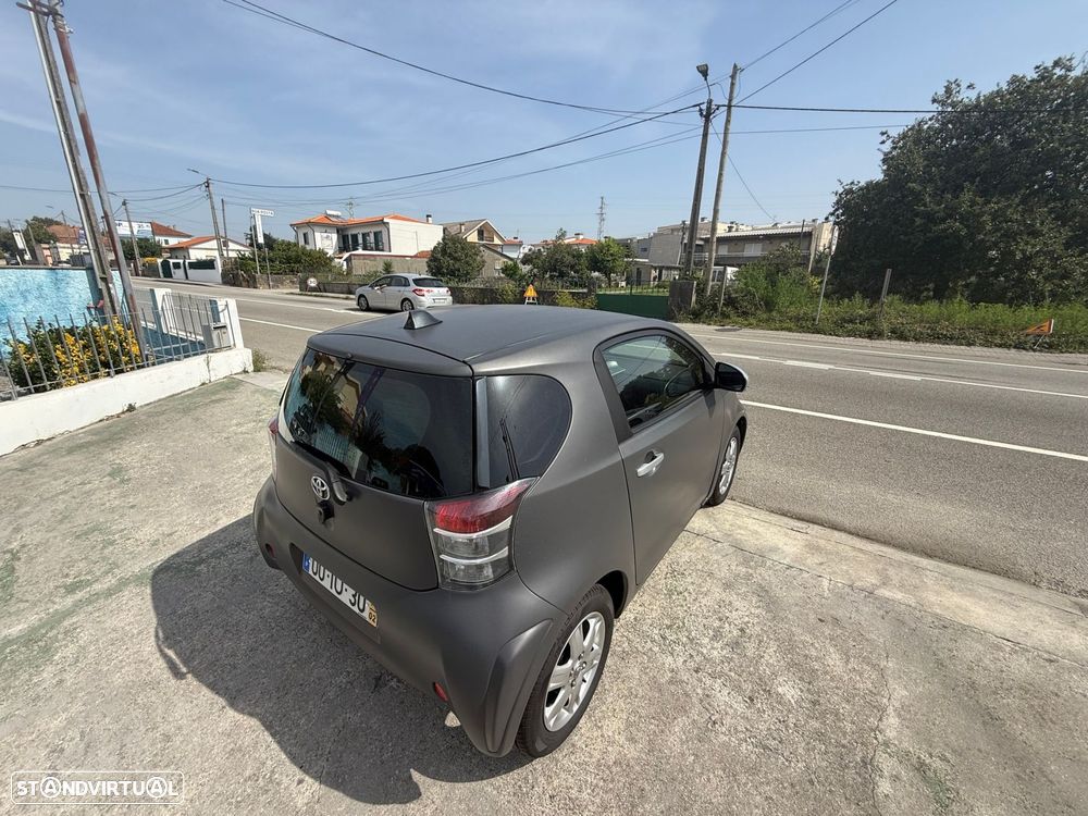 Toyota iQ 1.0 VVT-i - 7