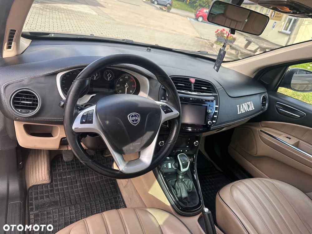 Lancia Delta - 10
