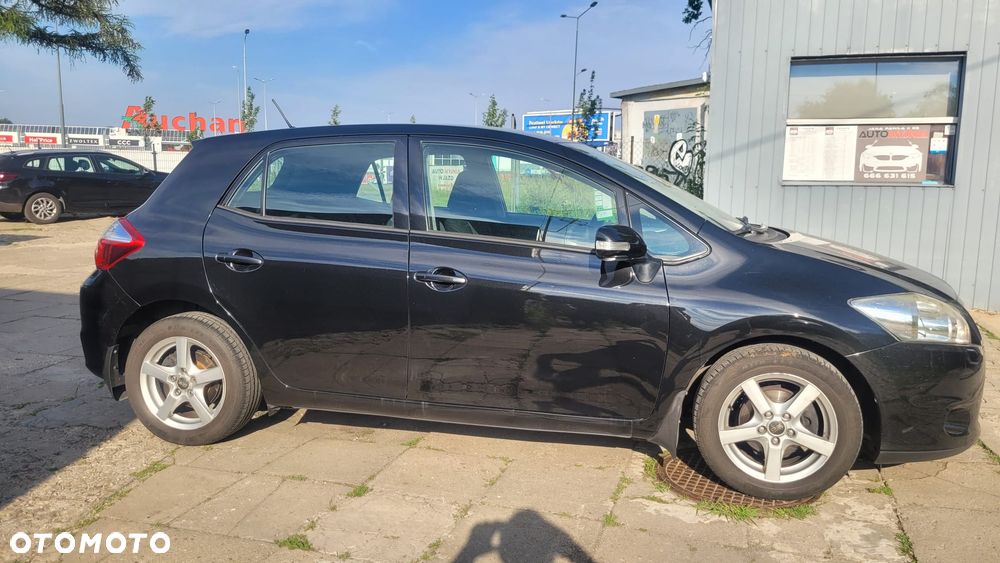 Toyota Auris 1.4 D-4D Premium MM - 2
