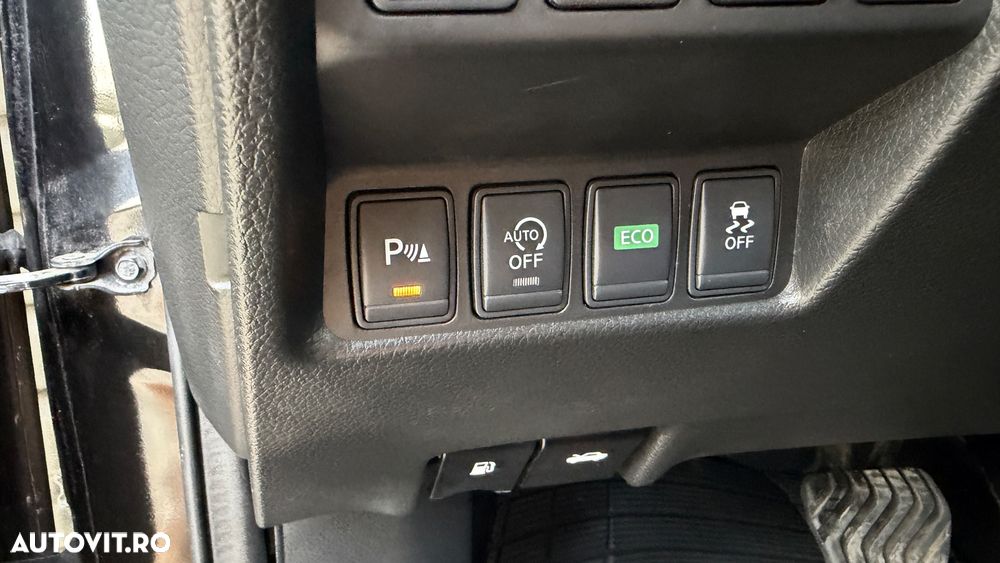 Nissan Qashqai 1.6 DCI Start/Stop X-TRONIC Tekna - 11