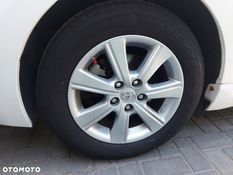 Toyota Avensis 2.0 D-4D Luna - 7